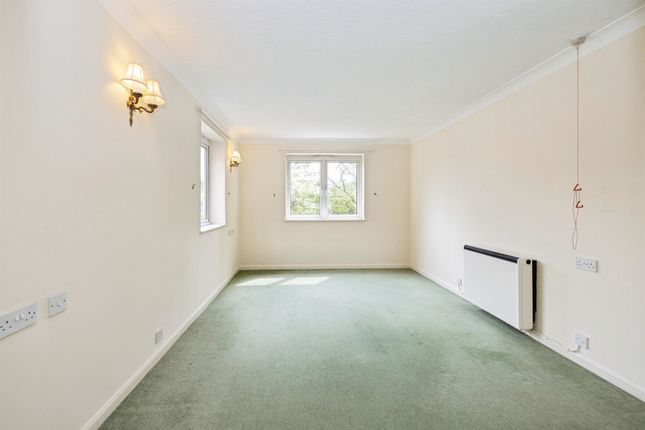 38, Crosfield Court, 244-248, Lower High Street, Watford photo 2