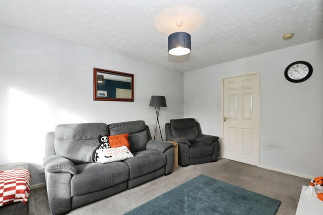 18, Ellingham Way, Northwich photo 3