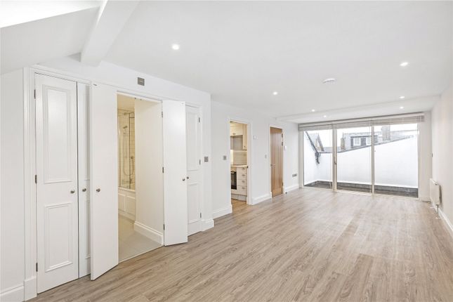 Flat 5, 22, High Street Wimbledon, London photo 4