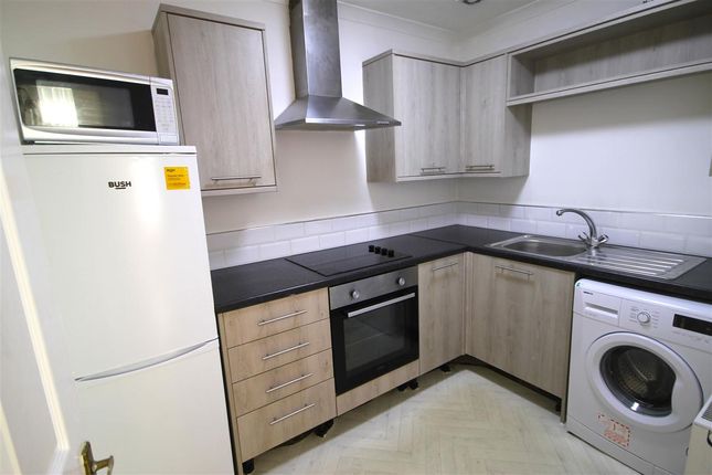 163E, Abbey Court, Coatbridge photo 4