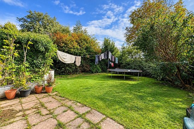 11, Brynamlwg, Pontyclun photo 3