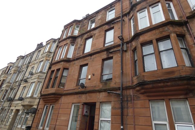 Thumbnail Flat to rent in Clarence Street, Paisley, Renfrewshire