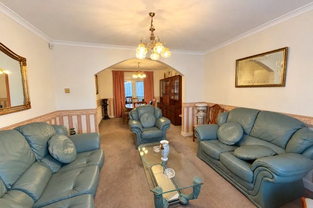 Okehampton Crescent, Welling photo 5