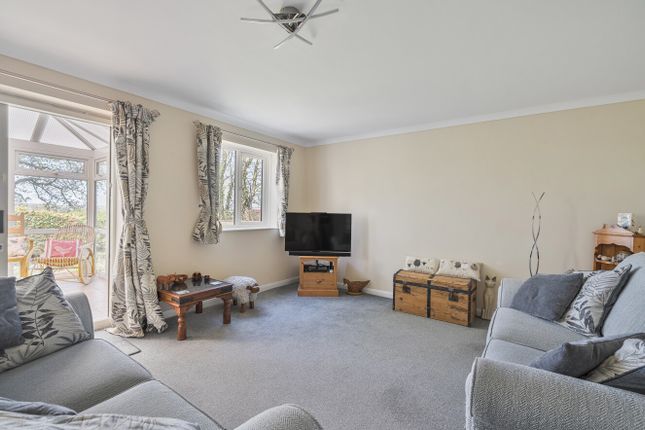 25, Simcoe Way, Honiton photo 3