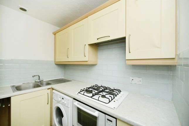 Flat to rent in College Road, Brighton