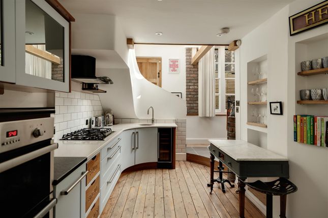 Trelawney Stables, 20, Trelawney Road, Bristol photo 2