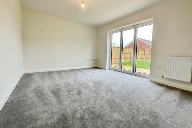 105, Harvey Park, Lincoln photo 4
