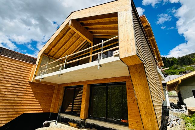 Thumbnail Chalet for sale in 710 Route De Morzine, Montriond, Le Biot, Thonon-Les-Bains, Haute-Savoie, Rhône-Alpes, France