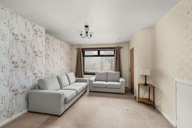13 Balmoral Avenue, Dundee photo 2