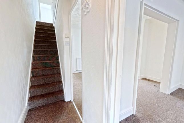 34 Astley Avenue, Dover photo 4