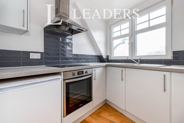 Flat 7, 22-30, North Street, North Street photo 4
