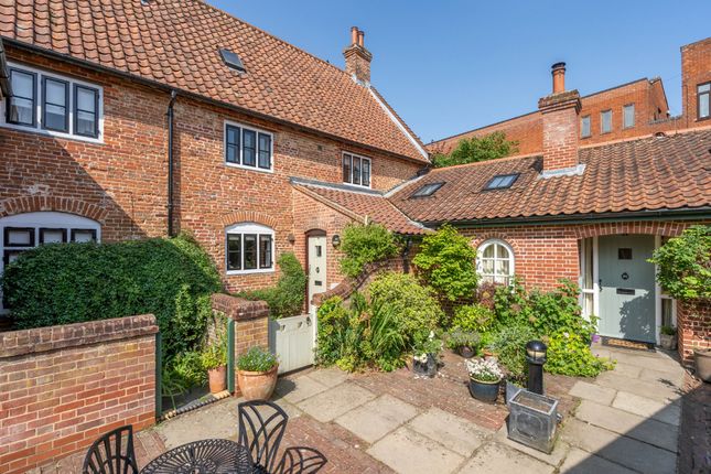 Terraced house for sale in St. Andrews Drive, Church Lane, Eaton, Norwich