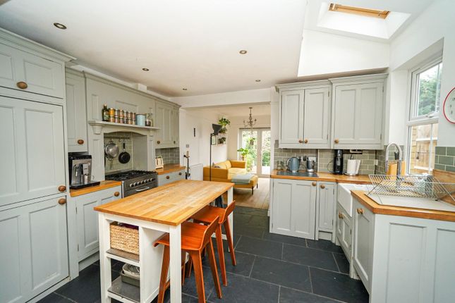 37, Springfield Road, Linslade photo 3