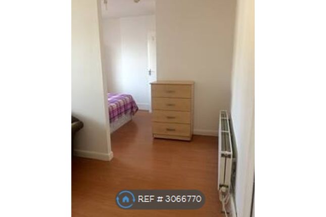 Flat, Brockley Road, London photo 3