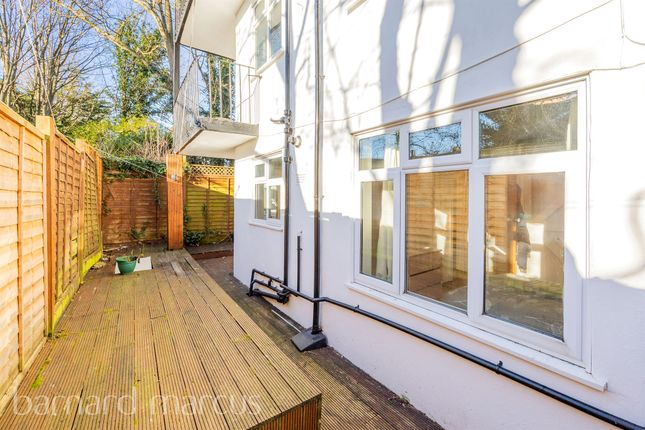 Flat for sale in Martin Way, Morden