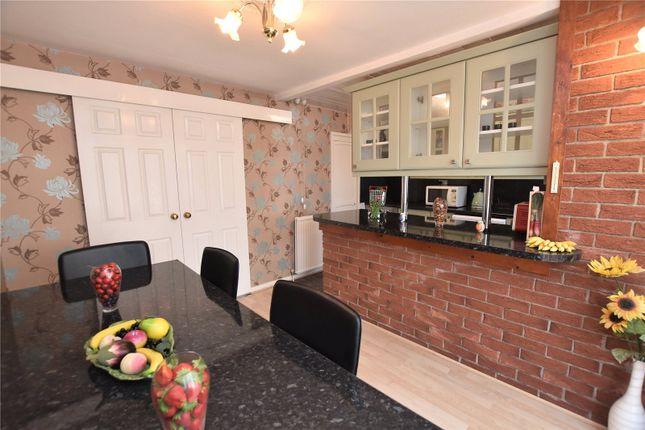 9, Woodhall Drive, Leeds photo 4