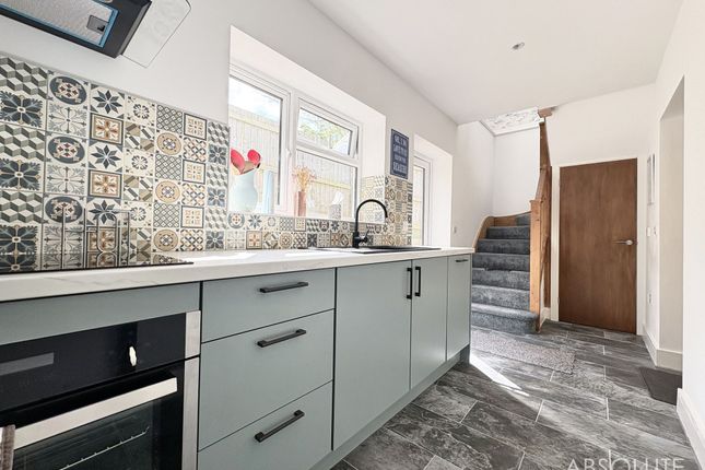 7a Cliff Park Avenue, Paignton photo 2