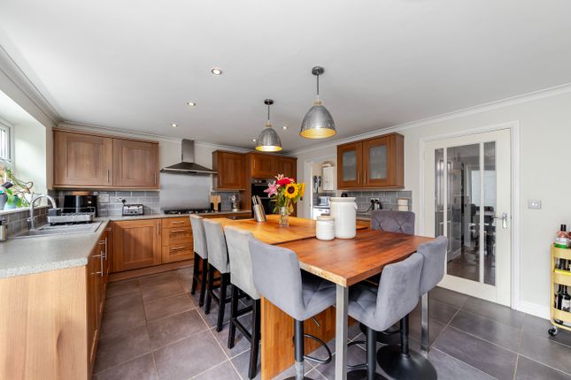 1, Salcombe Close, Biggleswade photo 4