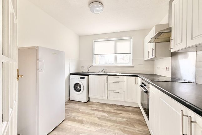 24B, Westwood Crescent, Hamilton photo 4