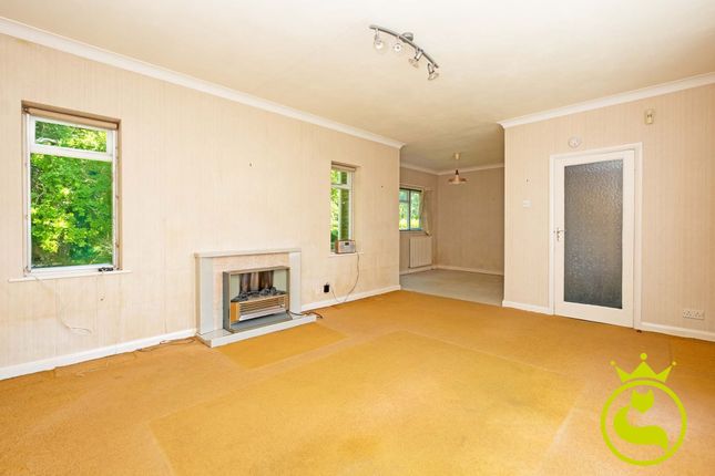 12 Hurst Hill, Poole photo 4