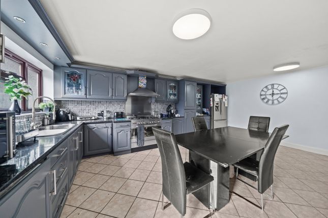 143, Fleetwood Road, London photo 4
