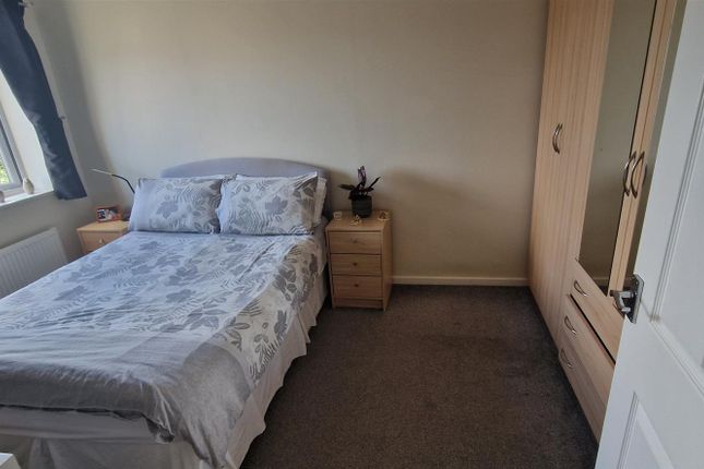 14, Fairfields, Truro photo 3