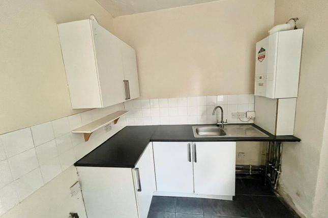47 Chestnut Ave, Cowgate, Newcastle upon Tyne photo 4