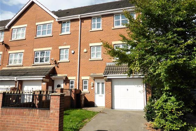 Town house to rent in Rosegreave, Goldthorpe, Rotherham