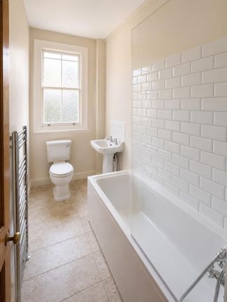 5, Sedgemere Avenue, London photo 4