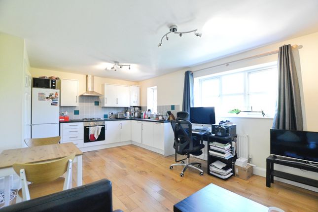 4, Banfield Court, London Colney photo 2