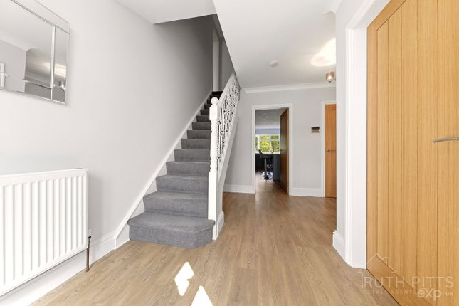 6, Beechwood Dale, Pontefract photo 4