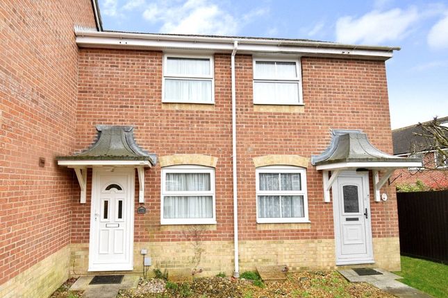 Thumbnail Terraced house for sale in Ludlow Close, Newbury, Berkshire