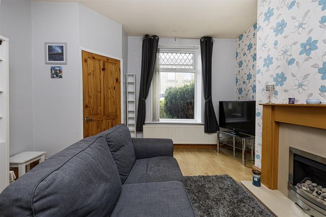 57, Eldon Road, Huddersfield photo 2