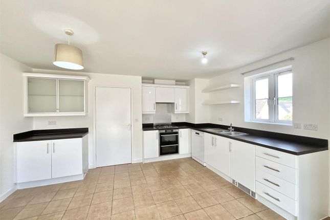 14, Loop Road, Bristol photo 2