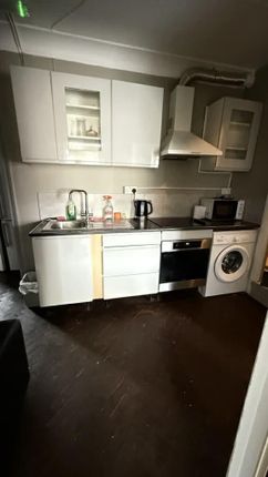 Victoria Road, Enfield photo 5