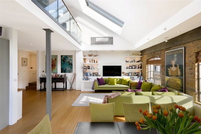 Thumbnail Flat for sale in Battersea Square, London