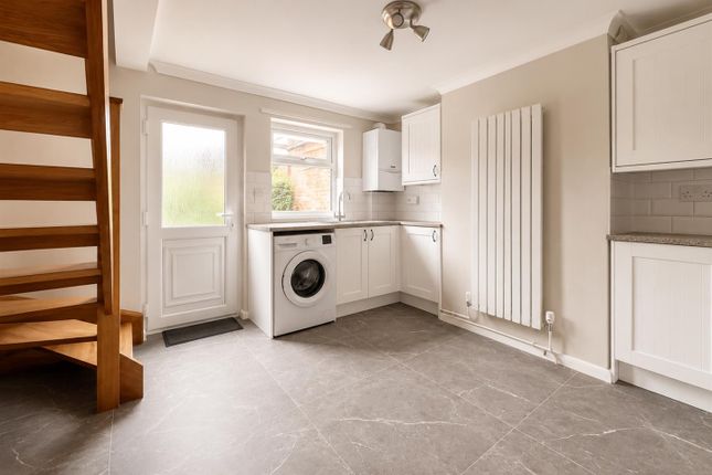 4, Avenue Road, Wymondham photo 3