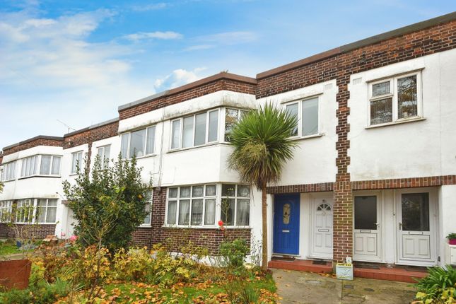 Thumbnail Flat for sale in Rochford Road, Southend-On-Sea, Essex