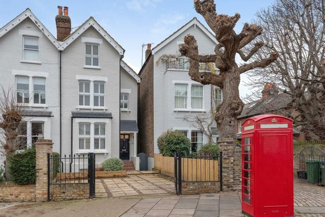 Semi-detached house for sale in The Vineyard, Richmond