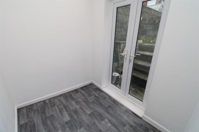 29, Tynybedw Street, Treorchy photo 5