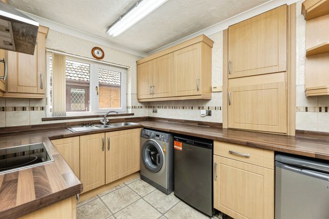 3 The Bungalows, Bedford Close, Pontefract photo 4