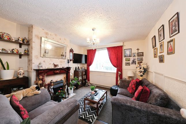 92, Richmond Park Avenue, Rotherham photo 2