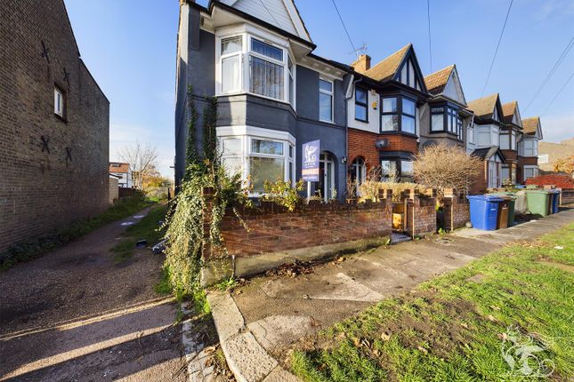 Thumbnail End terrace house for sale in Parker Road, Grays