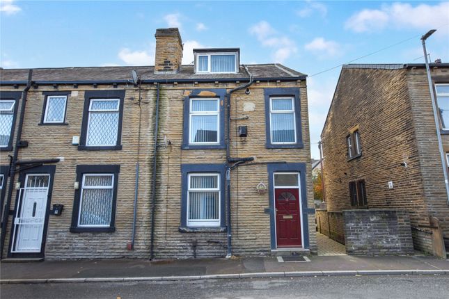 2-bed terraced on South Street, Leeds, £155,000