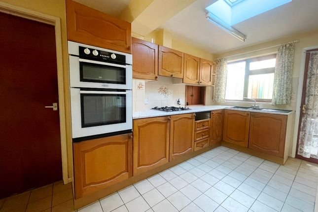 3, Heathfield Road, Norton photo 2