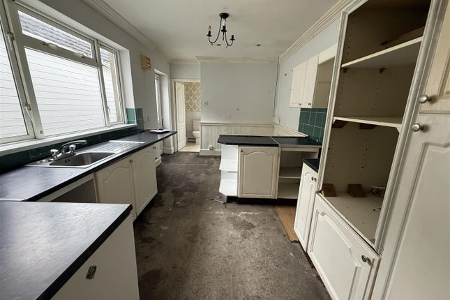 5, Druce Street, Llanelli photo 2