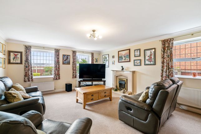 41 Waterford Lane, Lincoln photo 4