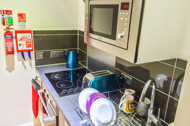 Flat 12, 142B Charles Street, Leicester photo 3