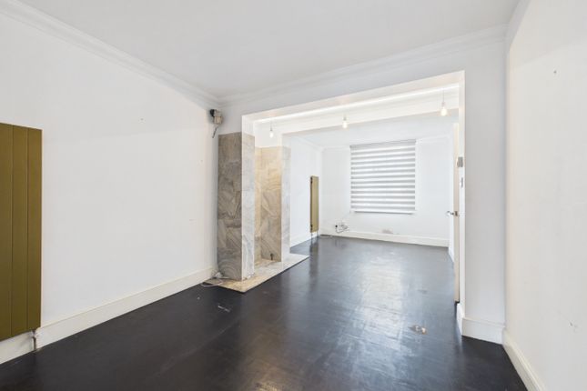 6 Martins Road, Bromley, Kent photo 3
