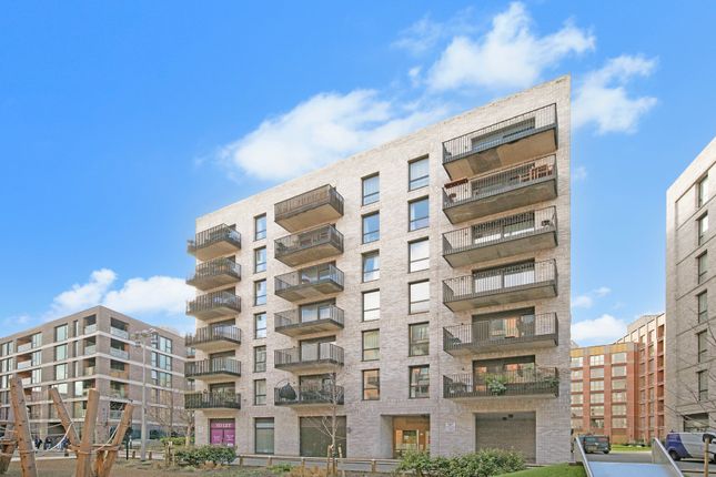 Thumbnail Flat for sale in Rookwood Way, London